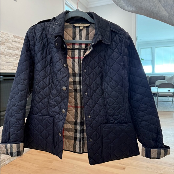 Burberry Jackets & Blazers - Burberry Women’s Quilted Jacket - Navy